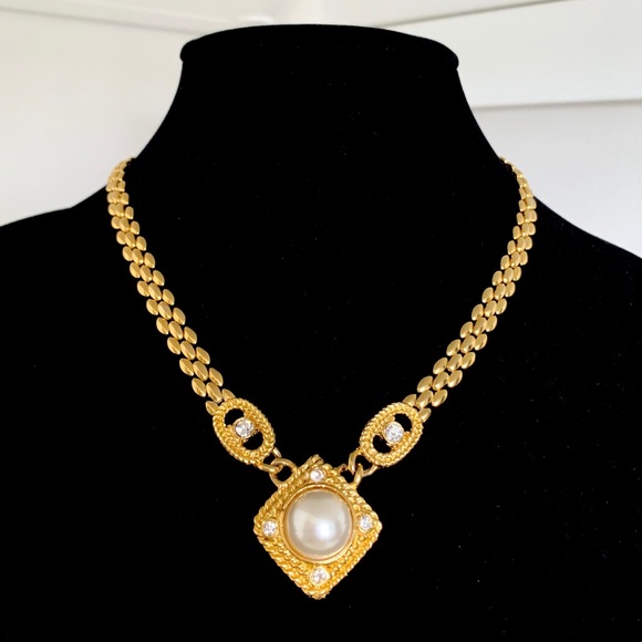 Vintage Jewelry - Vintage Gold Link and Pearl Necklace